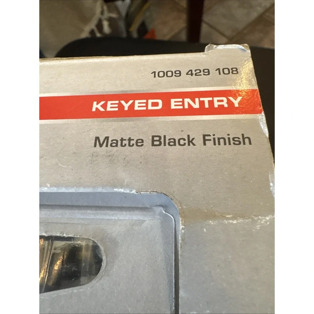 Defiant Tonebridge Matte Black Keyed‎ Entry Door Lever 1009 429 108